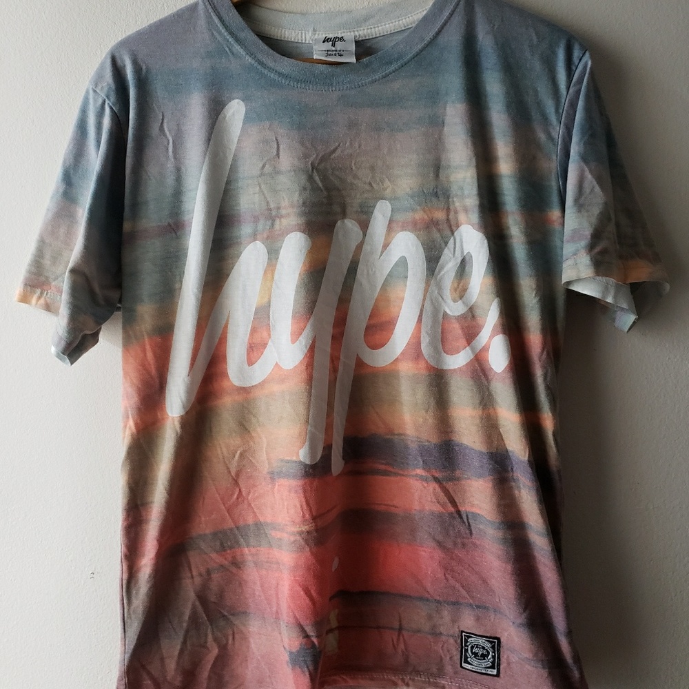 Allover print tees